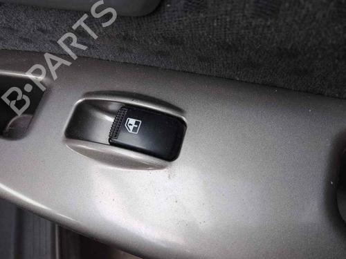 Used Right rear window switch KIA CARENS II MPV (FJ) [2002-2013]  28465668