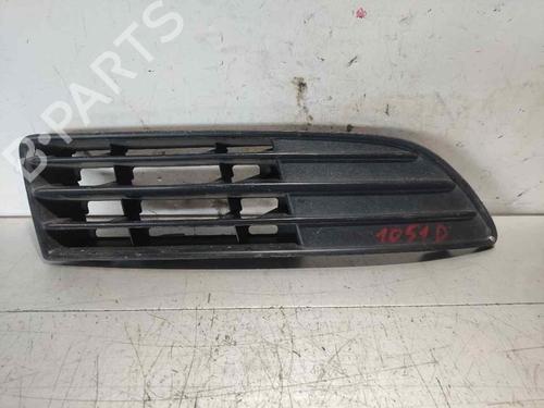 Used Grille Grille VW POLO IV (9N_, 9A_) 1.4 TDI (70 hp) 33430475 33430475