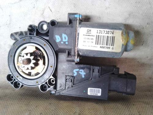 Used Right front window motor OPEL CORSA C (X01) 1.2 Twinport (F08, F68) (80 hp) 27205945