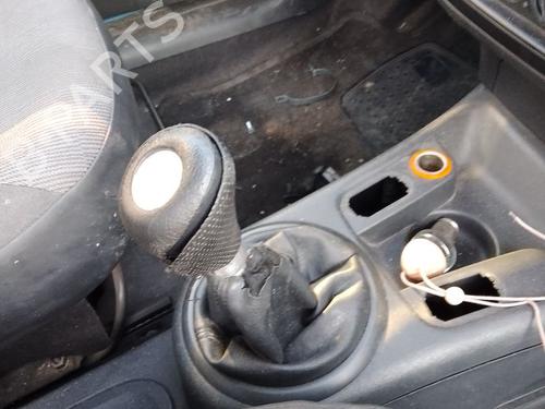 Palanca de cambios Palanca de cambios CITROËN C3 I (FC_, FN_) 1.1 i (60 hp) 37010464 37010464