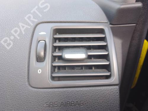 Used Air vent Air vent VOLVO C30 (533) D5 (180 hp) 39690595 39690595