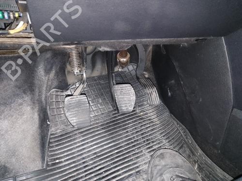 Pedal PEUGEOT 207 (WA_, WC_) 1.4 16V (88 hp) 32115291
