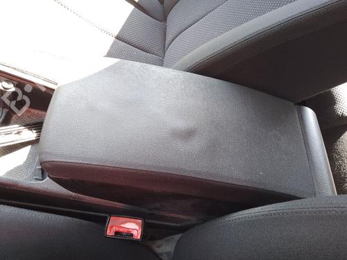 Used Armrest / Center console Armrest / Center console 36780879 36780879