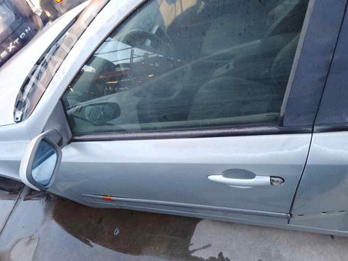 Used Left front door RENAULT LAGUNA II Grandtour (KG0/1_) [2001-2007]  28456192
