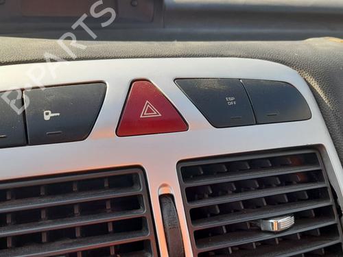 warning-switch-peugeot-307-cc-3b-2003-2004-2005-2006-2007-2008-2009-33547533 main image