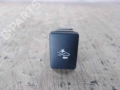 Used Switch TOYOTA YARIS (_P13_) 1.5 (NSP131_) (112 hp) 26472920