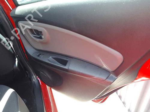 Used Rear right window mechanism TOYOTA YARIS (_P13_) 1.5 (NSP131_) (112 hp) 28461145