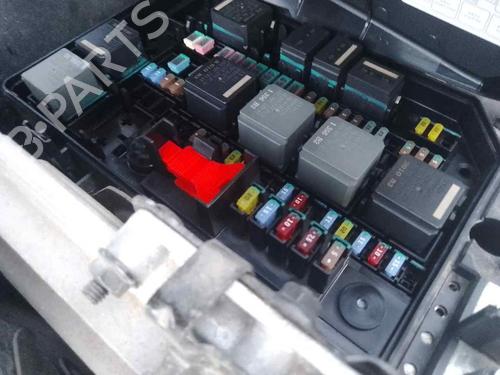 Used Fuse box LYNK & CO 01 HEV (197 hp) 28469933