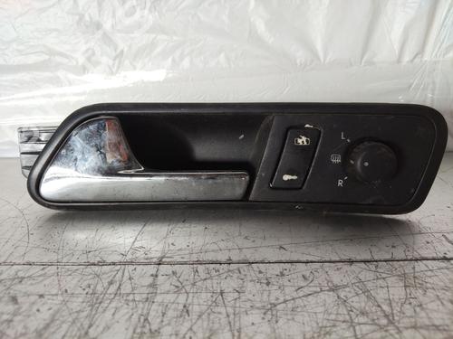 Used Front left interior door handle Front left interior door handle 36884746 36884746