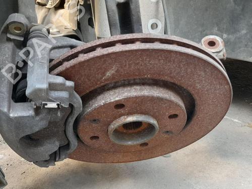 Used Left front steering knuckle Left front steering knuckle CITROËN C4 Coupe (LA_) 1.6 HDi (90 hp) 34471238 34471238