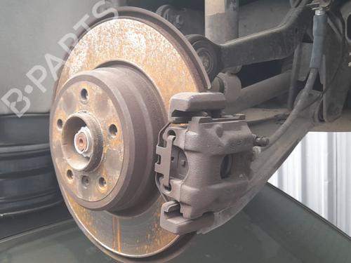 Venstre hjullejehus spindel BMW 7 (E38) 730 d (184 hp) 32736331