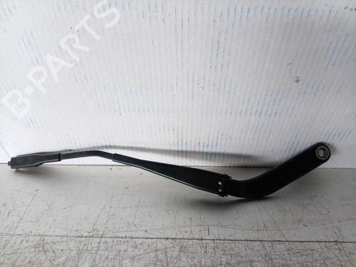 Used Front windshield wiper arm Front windshield wiper arm 36806605 36806605