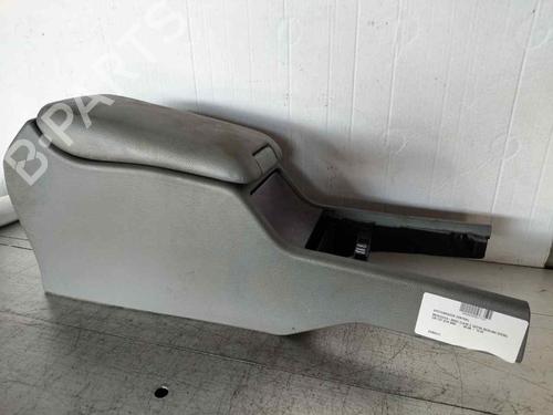 Used Armrest / Center console Armrest / Center console MERCEDES-BENZ E-CLASS (W210) E 220 CDI (210.006) (143 hp) 34622804 34622804