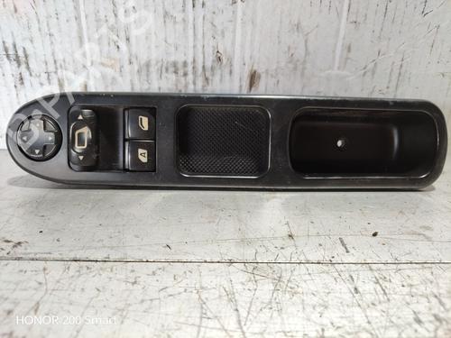 Used Left front window switch Left front window switch PEUGEOT 207 (WA_, WC_) [2006-2015] 36322248 36322248