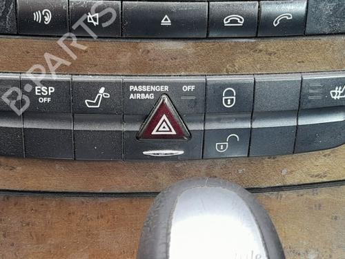 Used Warning switch MERCEDES-BENZ E-CLASS (W211) E 270 CDI (211.016) (177 hp) 32724182