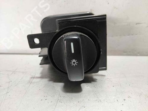Used Headlight switch Headlight switch MERCEDES-BENZ B-CLASS Sports Tourer (W245) [2005-2011] 32368537 32368537