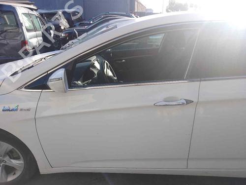 Used Left front door HYUNDAI i40 I (VF) 1.7 CRDi (116 hp) 28460882