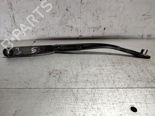 Used Front windshield wiper arm Front windshield wiper arm BMW 5 (F10) 520 d (184 hp) 36670072 36670072