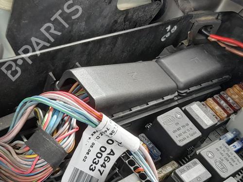Used Engine control unit (ECU) Engine control unit (ECU) MERCEDES-BENZ E-CLASS (W211) E 270 CDI (211.016) (177 hp) 32707760 32707760