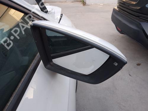 Retrovisor derecho Retrovisor derecho 38286618 38286618
