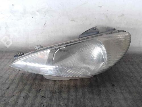 Used Left headlight PEUGEOT 206 Hatchback (2A/C) 1.1 i (60 hp) 26472960