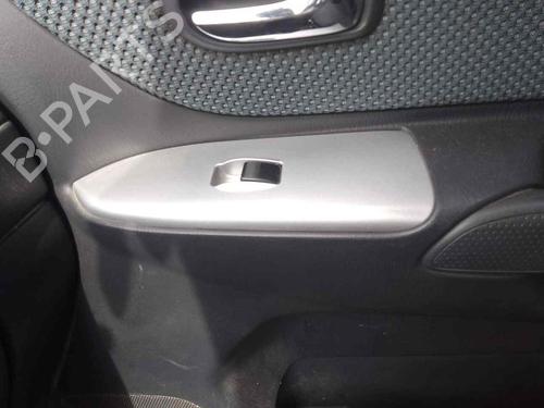 Høyre Foran elrute bryter MAZDA PREMACY (CP) 2.0 TD (101 hp) 28467205