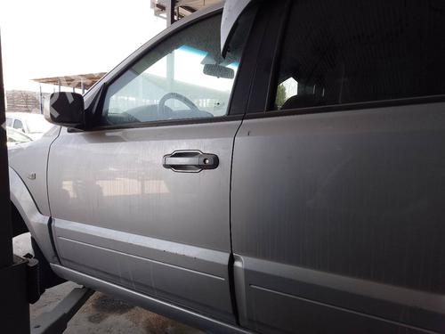 Used Left front door KIA SORENTO I (JC) 2.5 CRDi 4WD (140 hp) 28470626