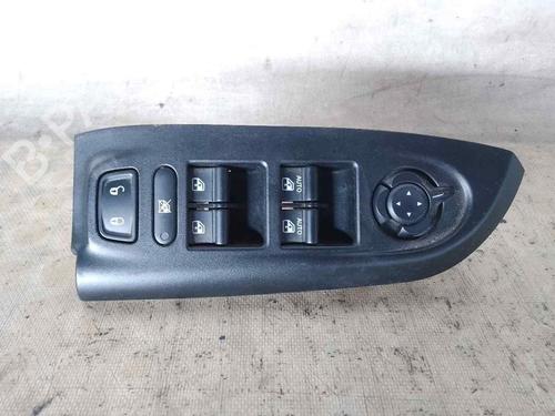 Used Left front window switch FIAT 500X (334_) [2014-2025]  26693542