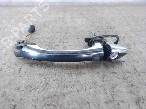Used Front left exterior door handle MERCEDES-BENZ S-CLASS (W220) S 500 (220.075, 220.175, 220.875) (306 hp) 26472540