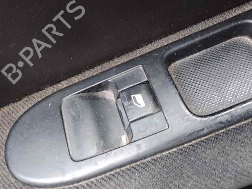 Used Right front window switch PEUGEOT 307 Break (3E) 1.6 16V (109 hp) 28461769