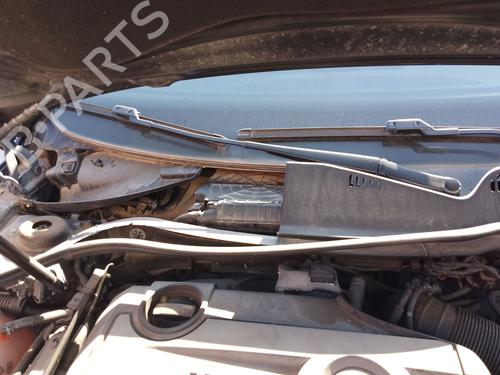 Used Front windshield wiper arm Front windshield wiper arm 36780858 36780858