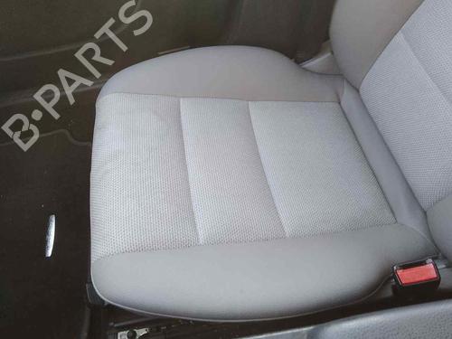 Right front seat MERCEDES-BENZ C-CLASS (W204) C 200 Kompressor (204.041) | BP28470544C16 