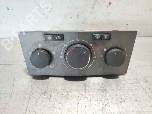 Used Climate control Climate control 32070921 32070921