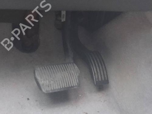 Pedal Pedal VOLVO C30 (533) D5 (180 hp) 39690673 39690673