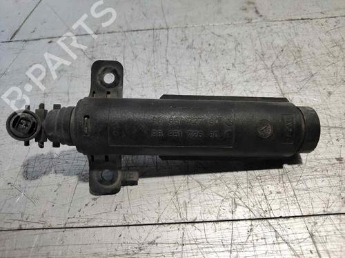 Lygtevasker Lygtevasker PEUGEOT 3008 I MPV (0U_) 1.6 HDi (109 hp) 35963469 35963469