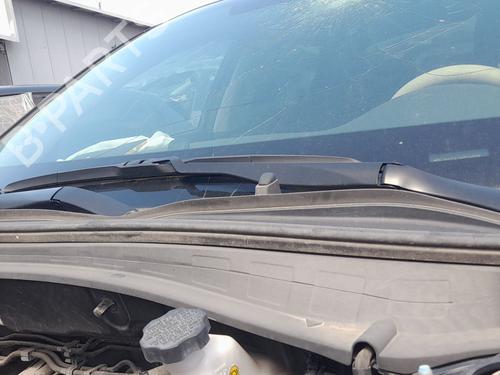front-windshield-wiper-arm-kia-optima-jf-2015-33935505 main image