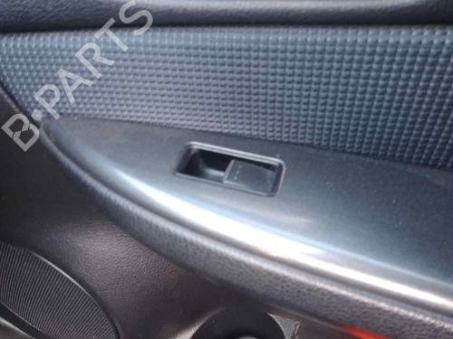 Højre fortil elrude kontakt MAZDA 6 Hatchback (GG) 2.0 DI (GG14) (143 hp) 28458280