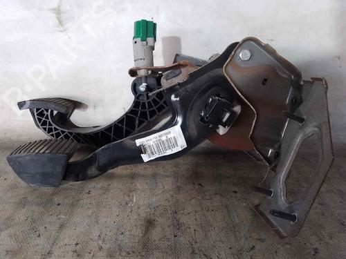 Used Clutch pedal PEUGEOT 208 I (CA_, CC_) [2012-2020]  26479961