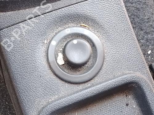 mirror-switch-dacia-sandero-2008-36163847 main image