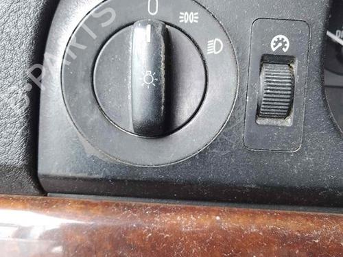 Used Headlight switch BMW 5 (E39) 530 d (184 hp) 28465285