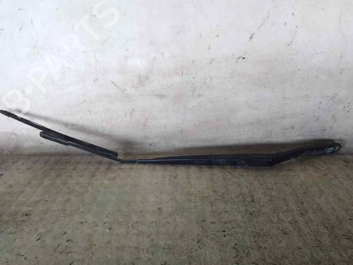 Used Front windshield wiper arm RENAULT CLIO IV (BH_) [2012-2021]  26470859