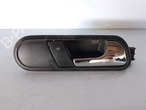 Used Front right interior door handle Front right interior door handle 39069658 39069658