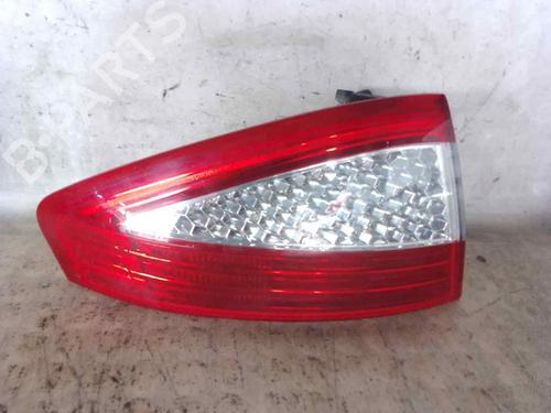 Used Left taillight FORD MONDEO III Saloon (B4Y) 1.8 SCi (130 hp) 27698544