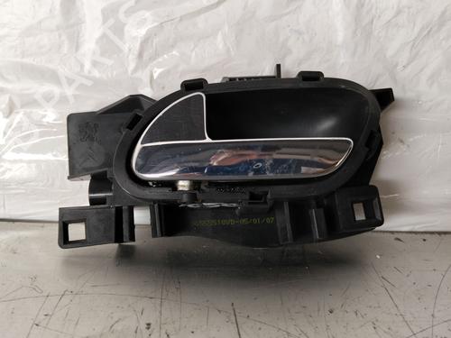 Used Front left interior door handle Front left interior door handle 37423473 37423473
