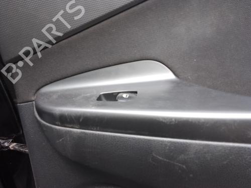 Mando elevalunas trasera derecho HYUNDAI KONA (OS, OSE, OSI) [2017-2023]  30884651