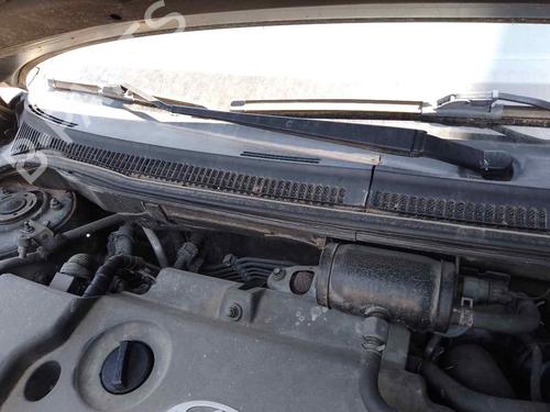 Used Front windshield wiper arm TOYOTA AVENSIS Saloon (_T25_) 2.0 D-4D (CDT250_, CDT250R) (116 hp) 28461988