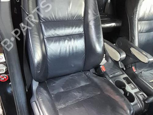 Used Right front seat Right front seat HONDA CR-V III (RE_) 2.2 i-CTDi 4WD (RE6) (140 hp) 33851785 33851785