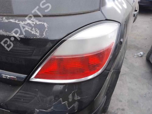 Used Right taillight OPEL ASTRA H (A04) [2004-2014]  28469430