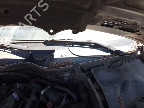 front-windshield-wiper-arm-mercedes-benz-c-class-w203-2000-2001-2002-2003-2004-2005-2006-2007-36041834 main image