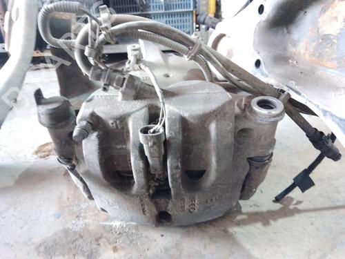 Używane Zacisk hamulca przedniego lewego Zacisk hamulca przedniego lewego IVECO DAILY IV Platform/Chassis [2006-2012] 37490651 37490651
